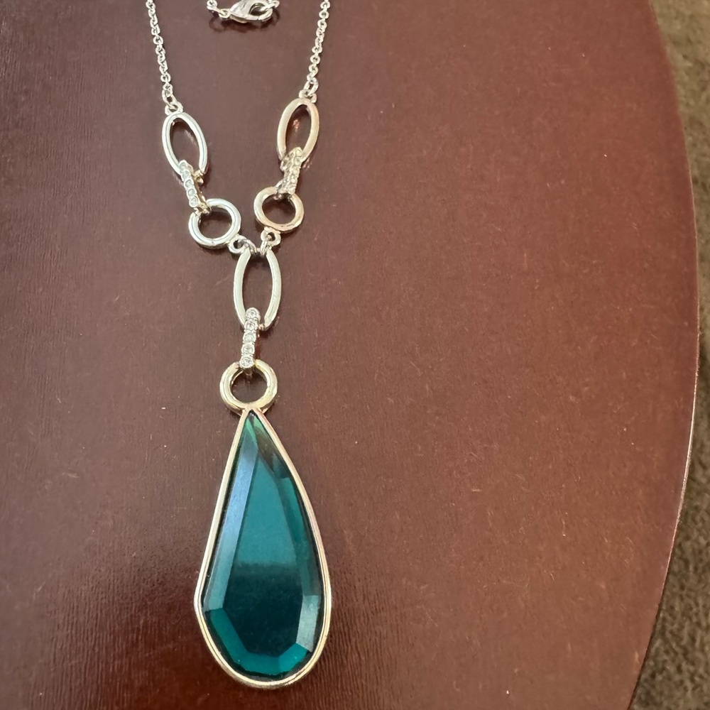 Teardrop Emerald Green Pendant Necklace